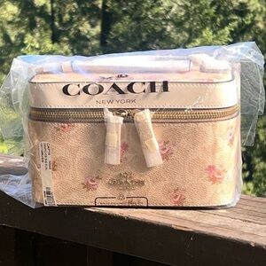 NWT COACH Cosmetic Case In Signature Canvas With Floral Print AUTHENTIC New!!